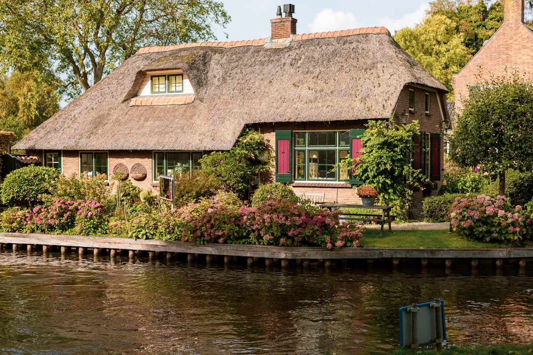 Bungalow met tuin sfeerbeeld