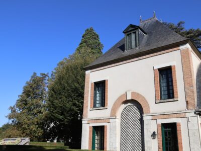 B&B Vol Liefde 2026: Mireille (64) en haar 14e-eeuwse château in Zuid-Frankrijk