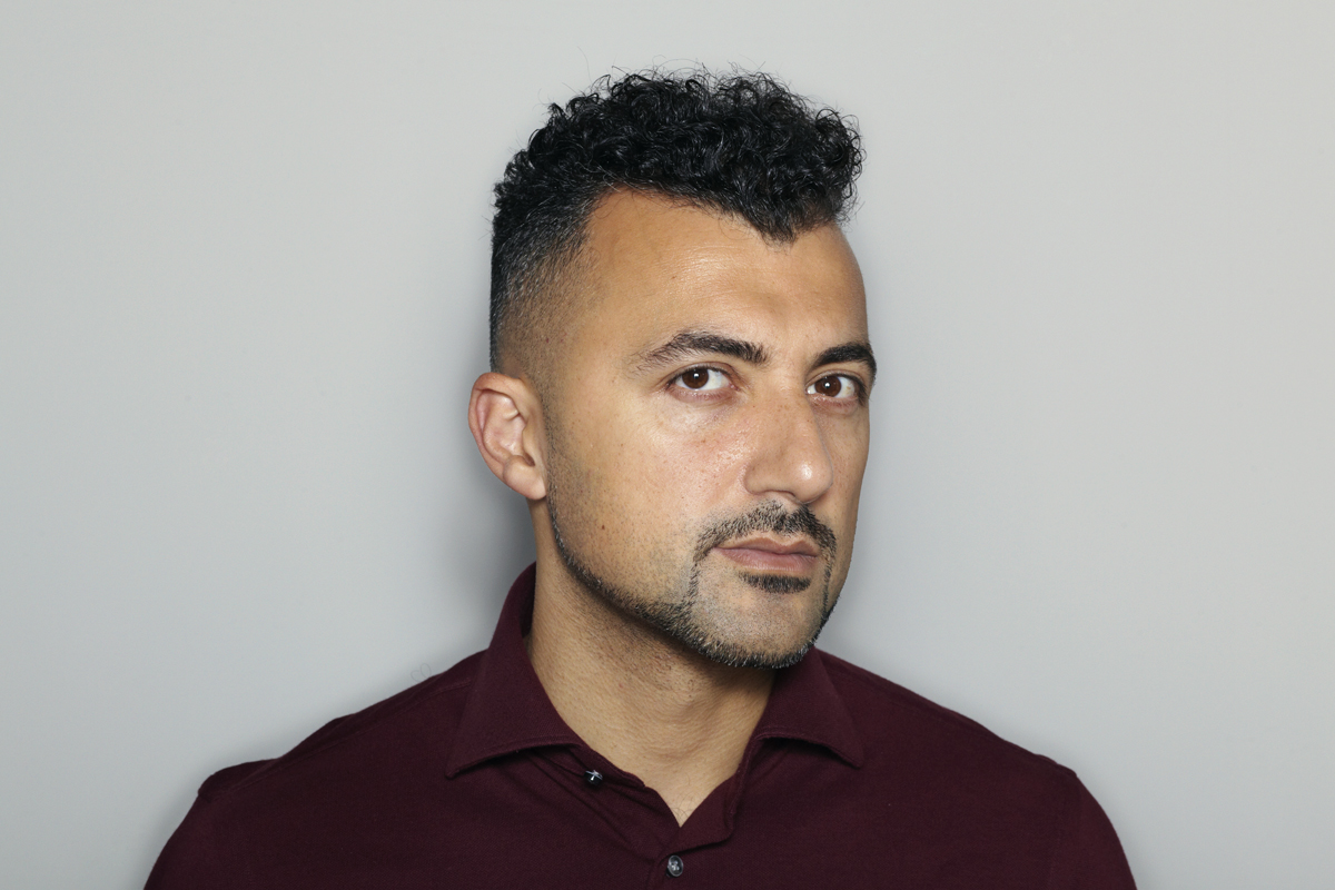 Waar woont Özcan Akyol? Zijn huis in Deventer en publieke leven